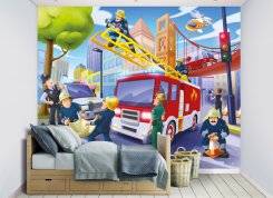 Barntapet med brandmän och brandbilar