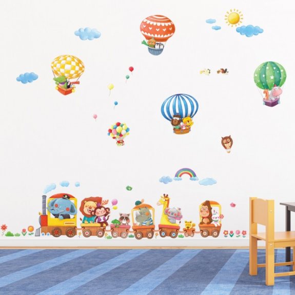 Väggdekor med djur och luftballonger för barn