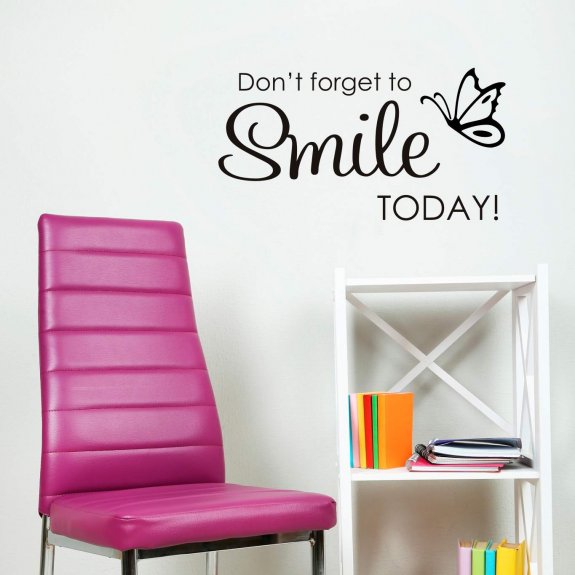 Snyggt väggord för hemmet Don't forget to smile today